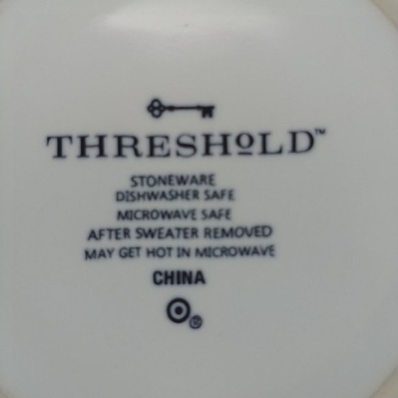 Threshold Coffee Mug W/Buttoned Christmas Sweater 13oz. Cup - Picture 6 of 6